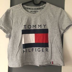 Tommy Hilfiger Crop Tee